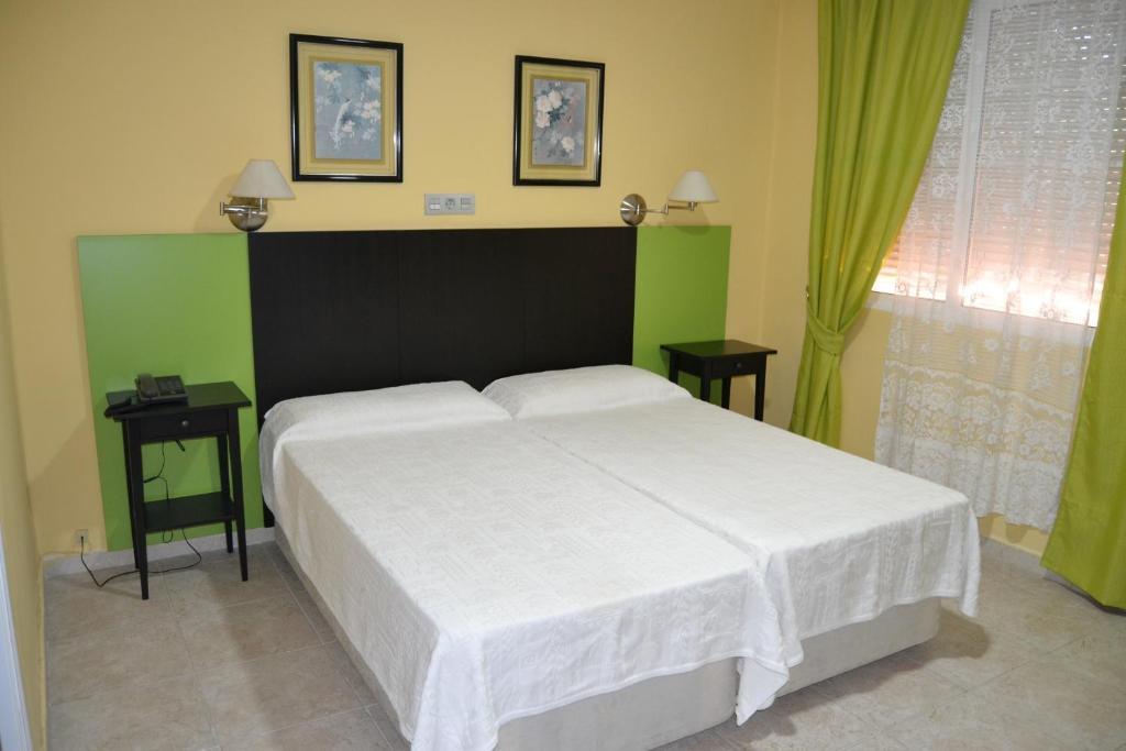 Hotel Miramar La Linea de la Concepcion Phòng bức ảnh